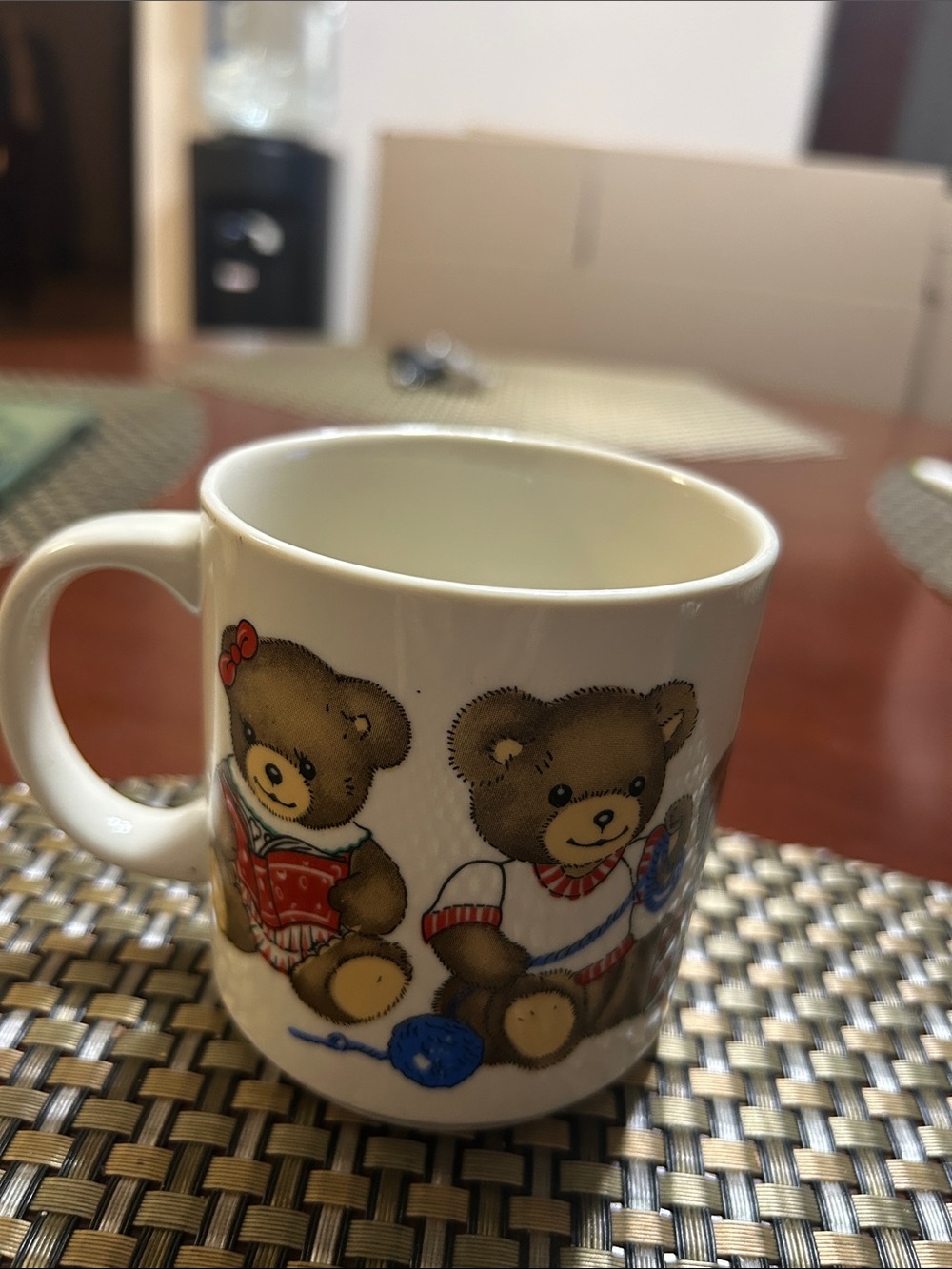 White Ceramic Teddy Bear Mug — Cute Kids’ Coffee & Tea Cup